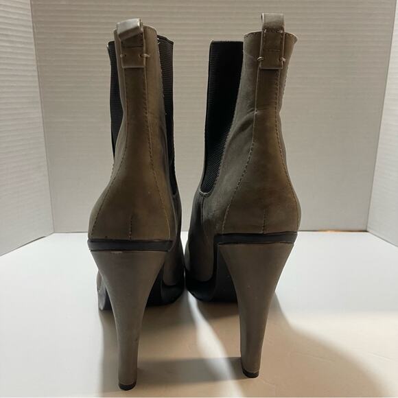 Rosegold Grey heeled boots size 9 - Picture 8 of 11